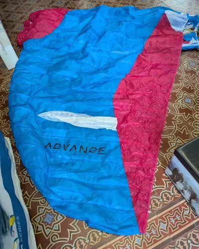 Parapente occasion ADVANCE EPSILON DLS 26 royal